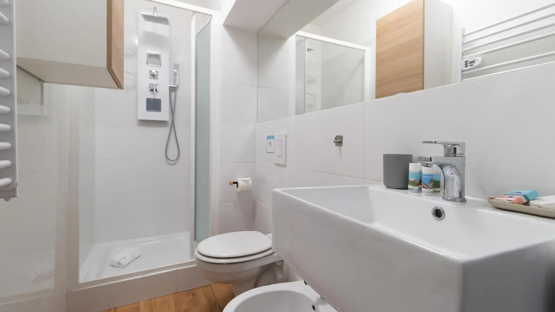 Italianway - Rosmini 11 B Apartment Milan